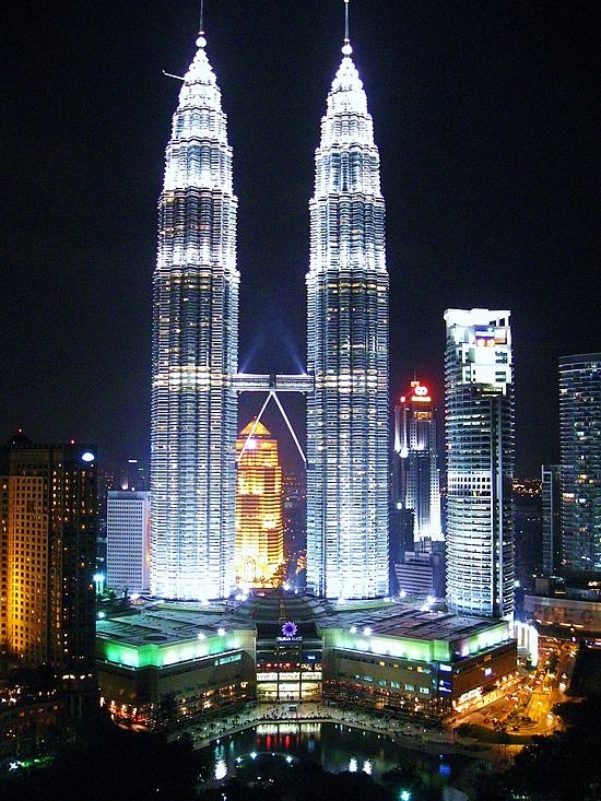 Petronas-Towers.jpg