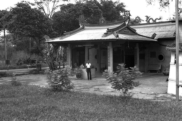 geylang-CHINESE-TEMPLE-AT-GEYLANG-SERAI.jpg