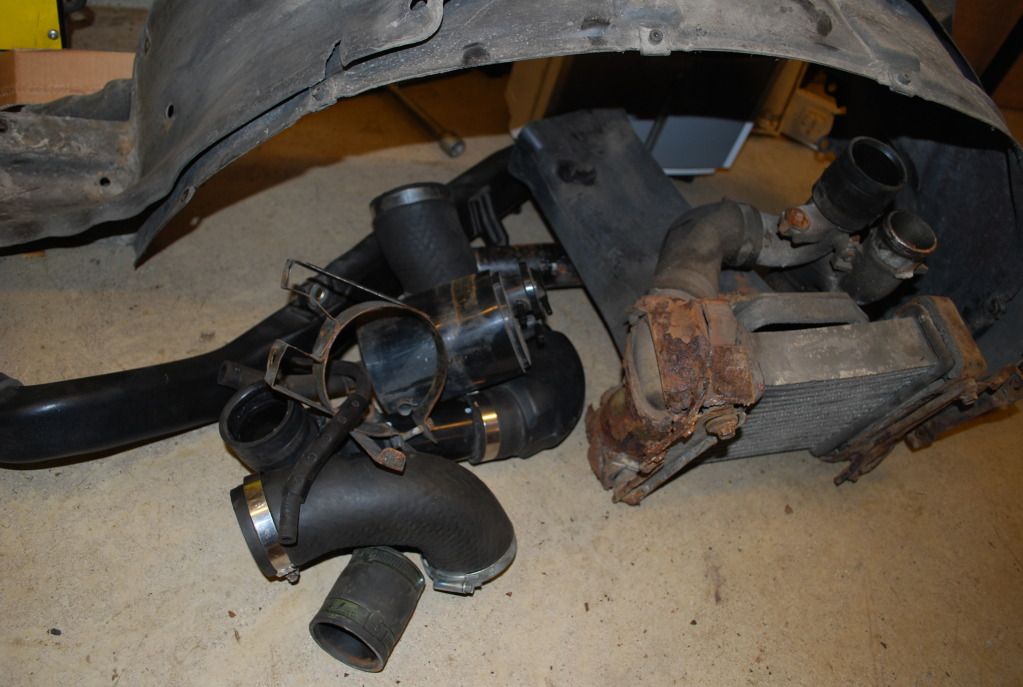 http://i1105.photobucket.com/albums/h351/ProjektNissan/Nissan001.jpg
