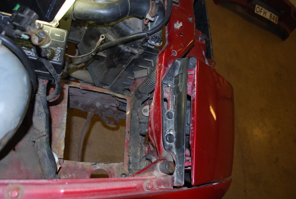 http://i1105.photobucket.com/albums/h351/ProjektNissan/Nissan011.jpg