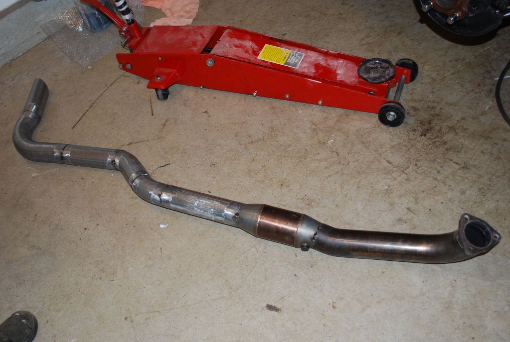 http://i1105.photobucket.com/albums/h351/ProjektNissan/Nissan025-1.jpg