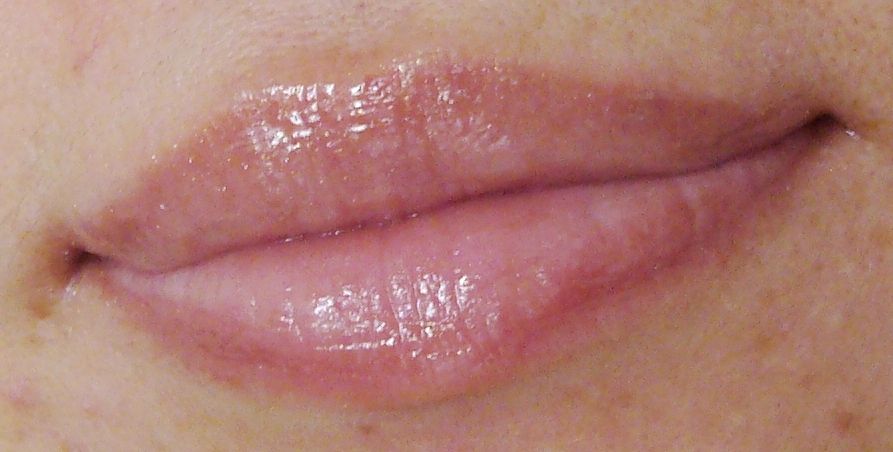 LipIceColorGlossSweetBean01.jpg