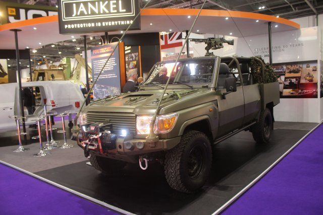 http://i1105.photobucket.com/albums/h358/buglerbilly/buglerbilly058/Jankel_RRV_light_tactical_vehicle_640_001_zpswjox1brb.jpg