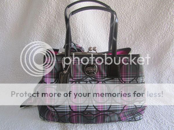 New Coach SIGNATURE TARTAN FRAMED CARRYALL F17669 w Matching Scarf 